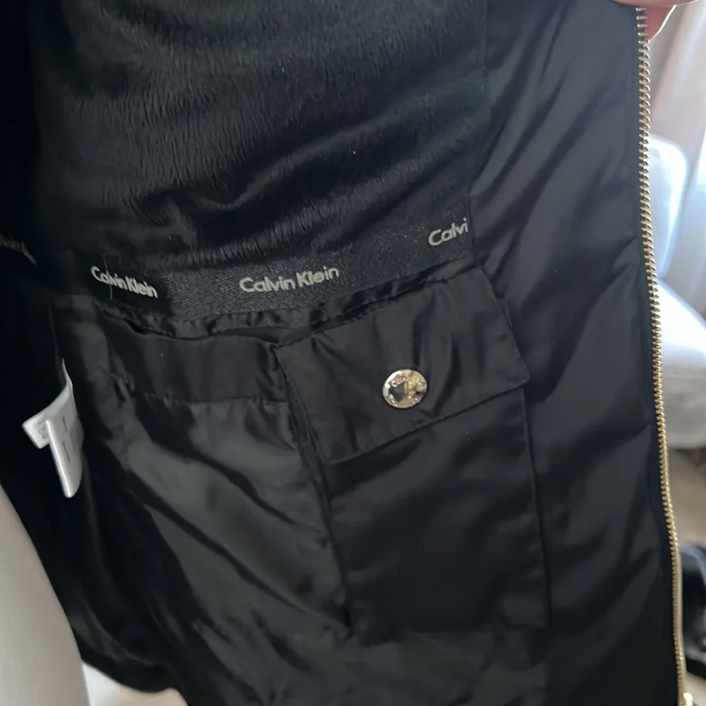 Calvin Klein Black Winter Jacket. Removable Hood, multiple pockets. - Picture 6 of 9